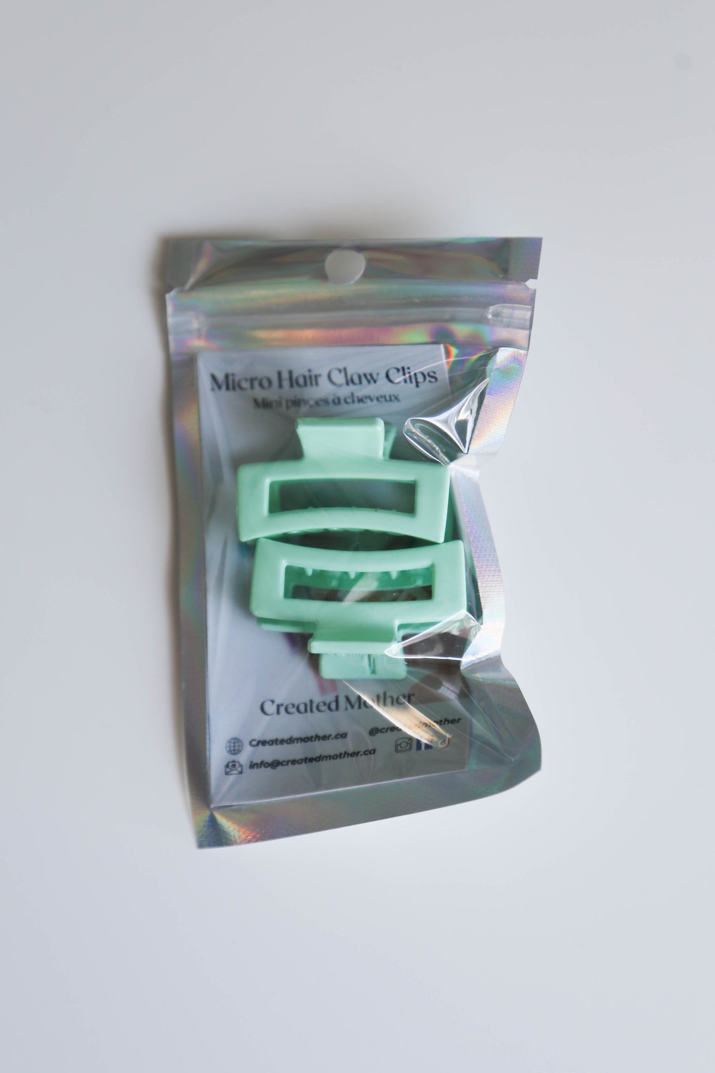 1.5-inch durable plastic hair clips, perfect for everyday use and travel.