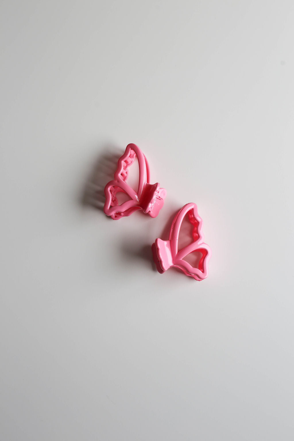 Durable micro hair claw clips designed for everyday use in short or fine hair