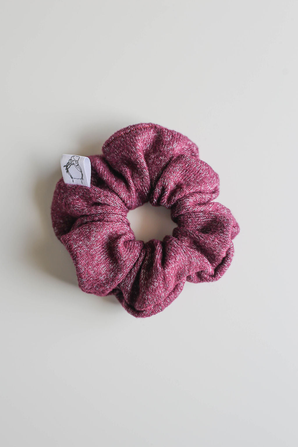 All-day hold Canadian scrunchie in heather fabric