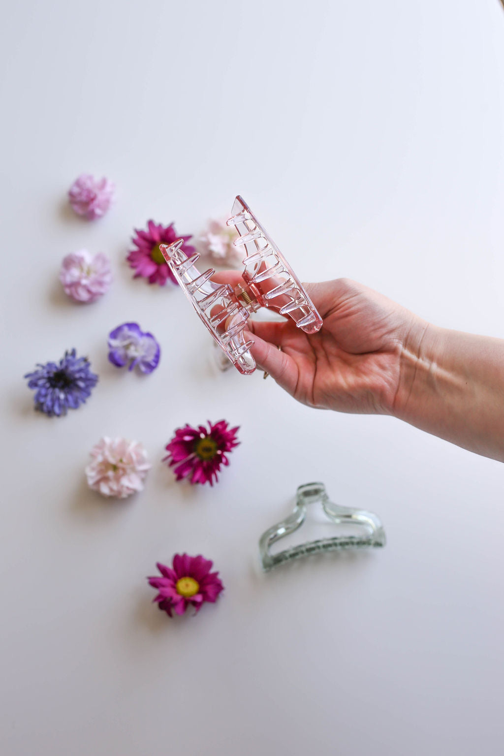 Lightweight and gentle hair clips, ideal for kids and fine hair.