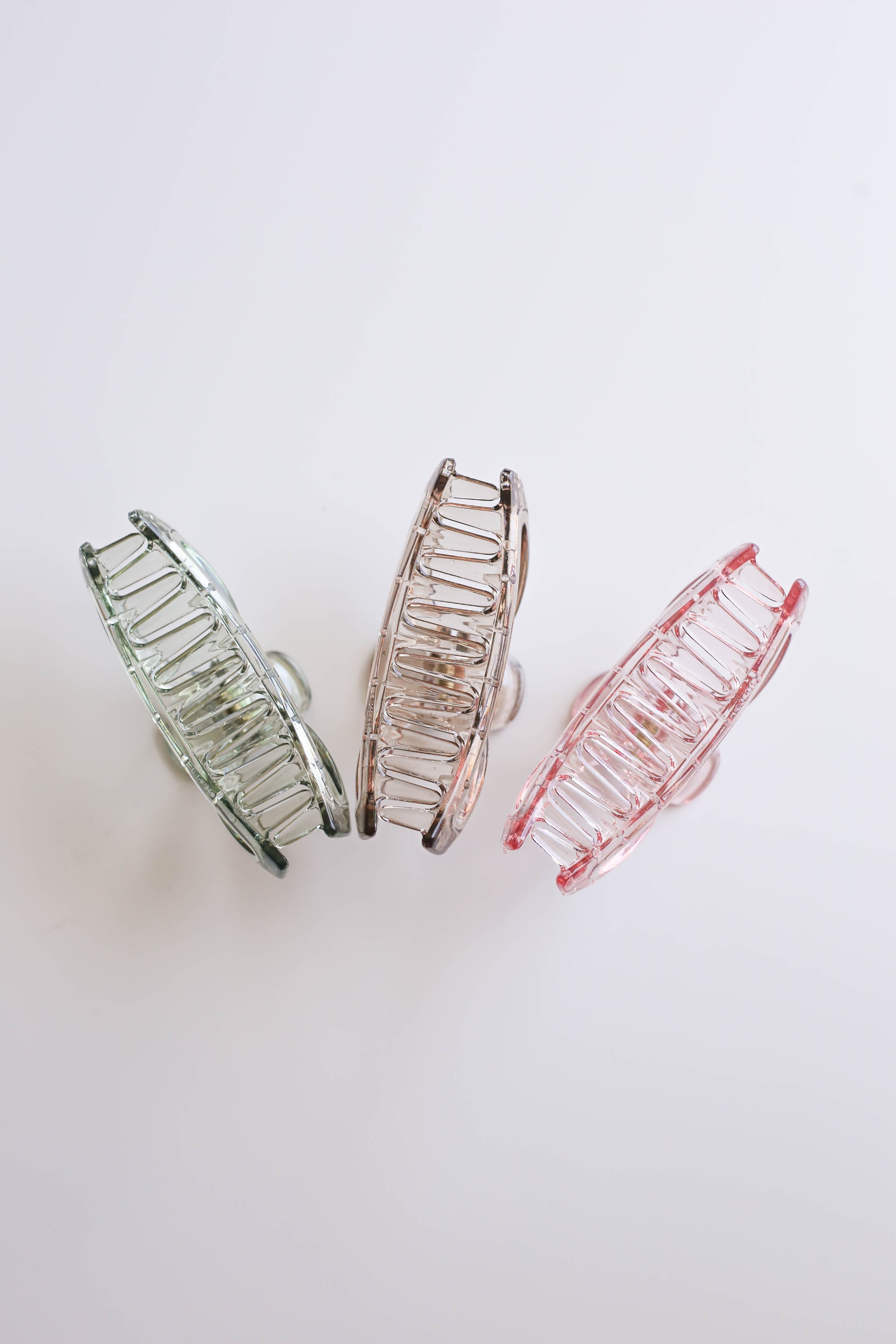 Discover versatility and style with these colorful and durable medium clips.