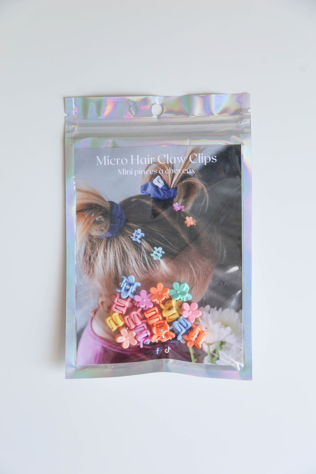 Colorful mini clips designed for fine hair, ideal for little girls’ DIY hair styling and accents.