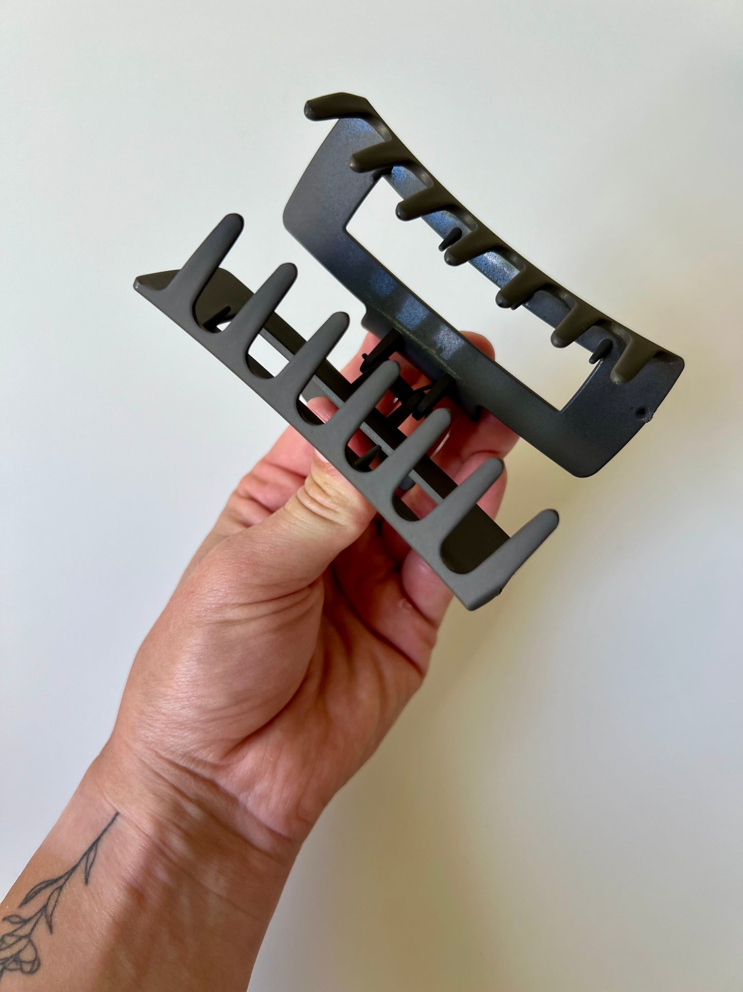 Large Hair Claw Clip | Everyday Hair Staple