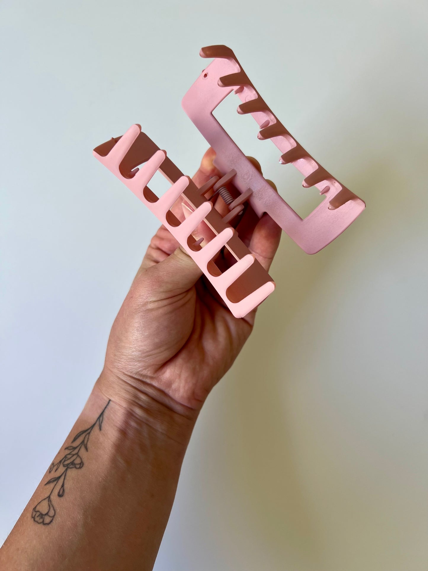 Large Hair Claw Clip | Everyday Hair Staple