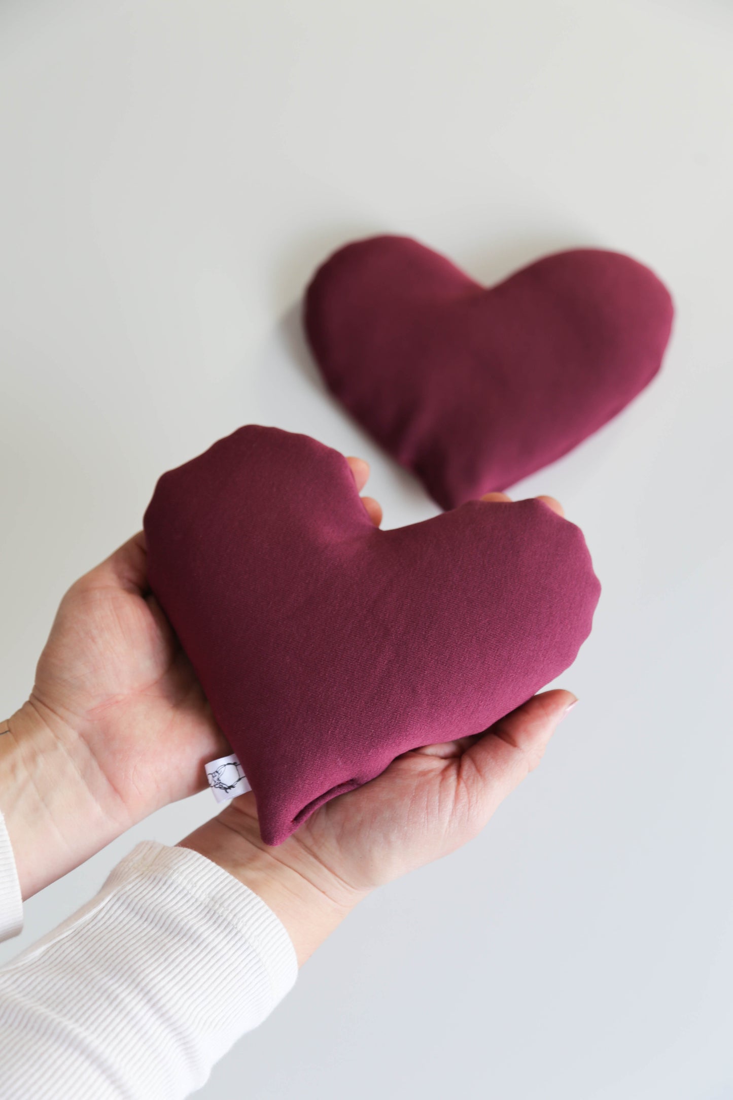 Microwave or freeze this heart-shaped therapy pack for on-the-go comfort and care.