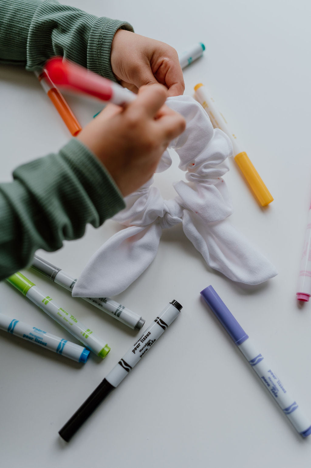 kids colouring diy scrunchie set