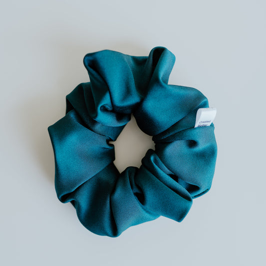 Teal swim scrunchie made from quick-dry fabric